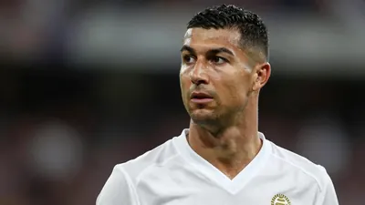 Sevilla's talks to sell Swiss winger Rubén Vargas to Olympiacos continue, a key move to free up salary space for further...