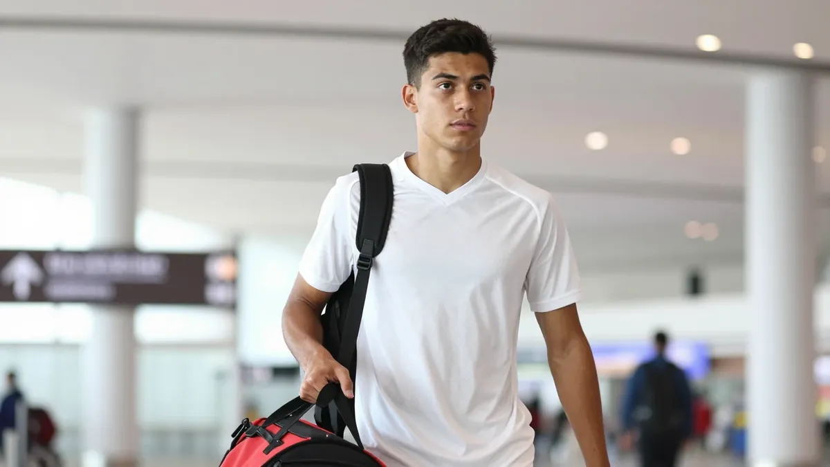 El canterano Oso, de 22 años, viajaría a Francia para cerrar su traspaso al Estrasburgo, en una operación que reportaría...