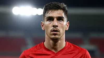 El Sevilla FC enfrentó al Espanyol con once fichajes y sin Vargas, en un partido que sirvió para evaluar el trabajo de la