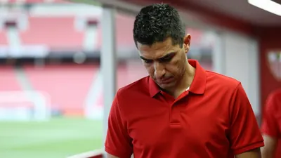 El Sevilla FC, junto al Espanyol y San Fernando, muestra su apoyo a Ramón Rodríguez 'Monchi' tras el fallecimiento de su...
