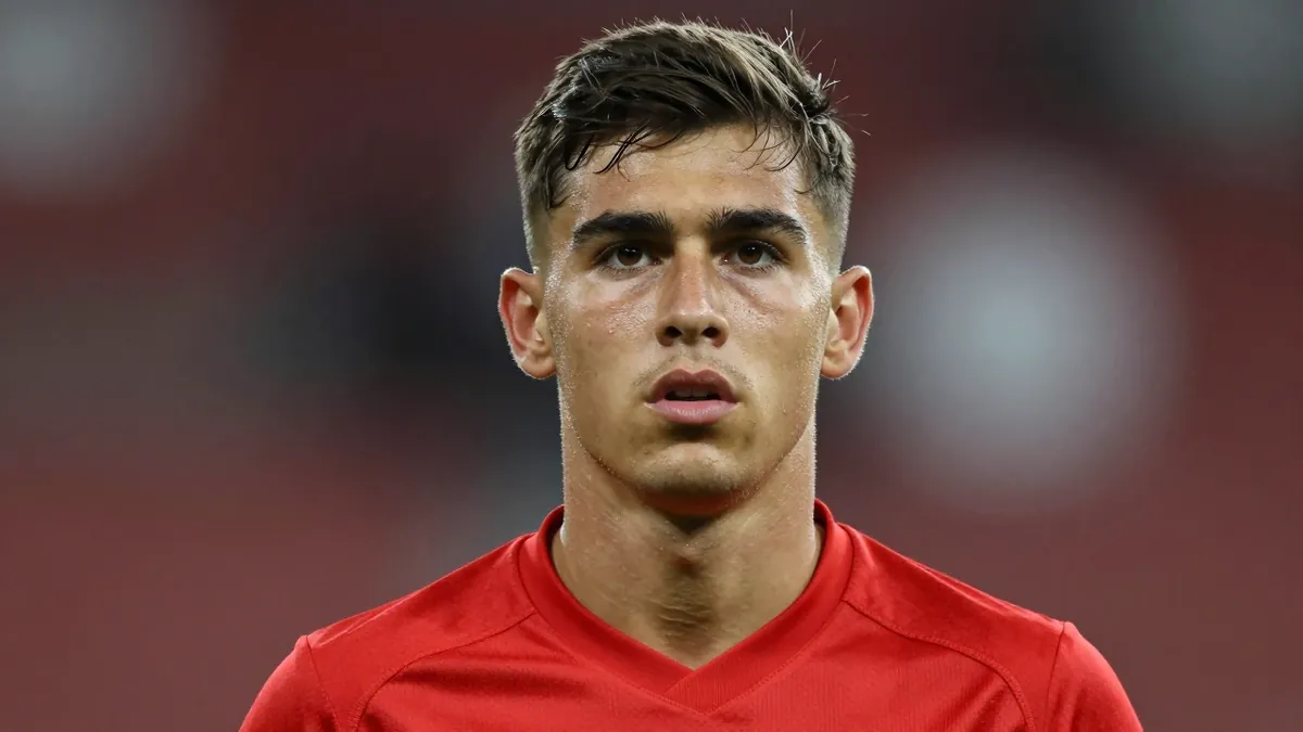 Sevilla earn 1.8 million euros from a sell-on clause for academy product Carlos Álvarez, funds used to register Youssouf...