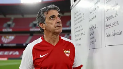 Sevilla prepares for its second LaLiga match against Athletic, but coach Luis García Plaza stresses the need to...