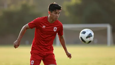 Sevilla FC are set to finalise a season-long loan without a purchase option for 21-year-old Mexican midfielder Obed...