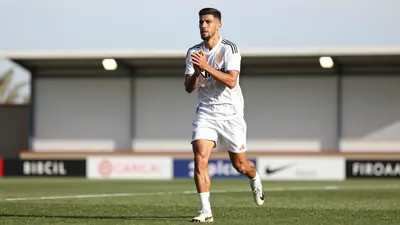 El Sevilla FC regresó a los entrenamientos con la atención puesta en la evolución de Rubén Vargas y Lucas Stassin, ambos...